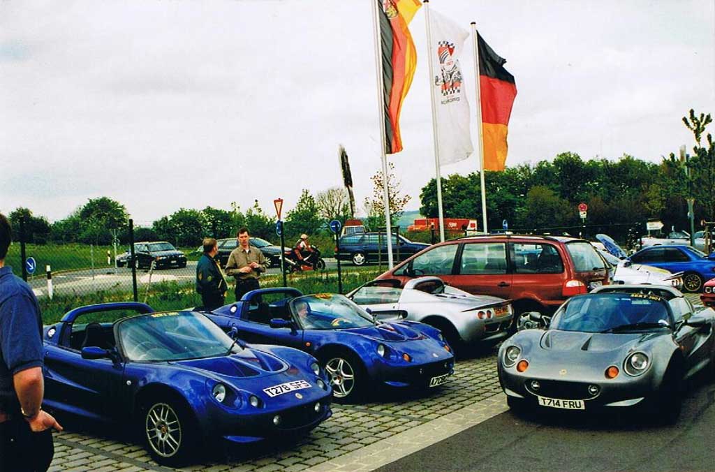 Nurburgring_car_park_2001
