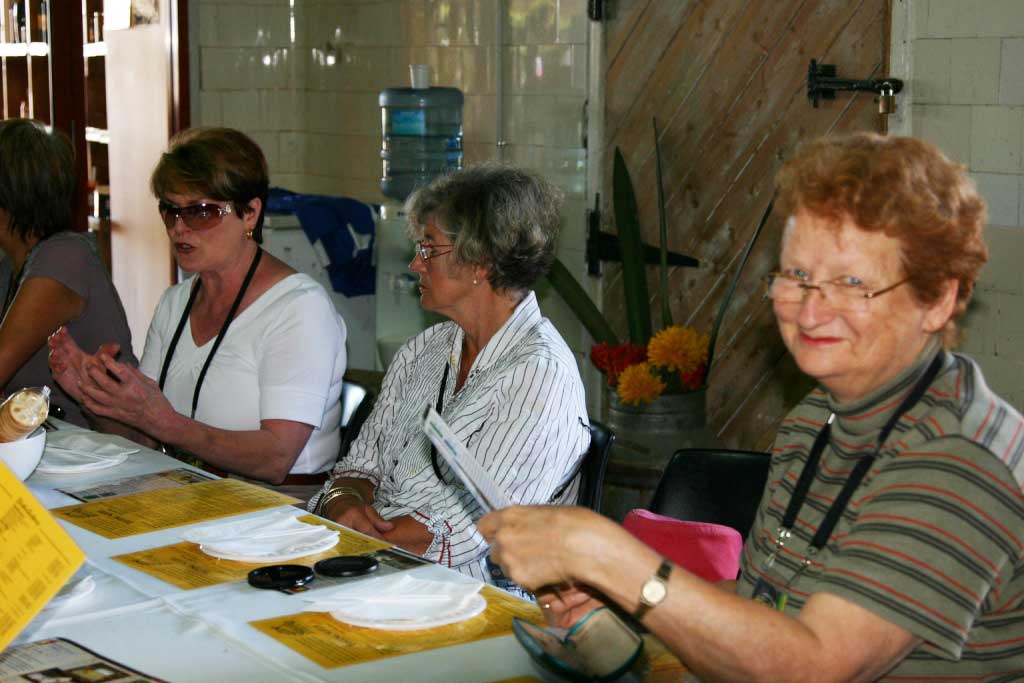 Sheena_Paulette_LCV_and_Angela_at_the_cheese_and_chocolate_tastings_Milawa