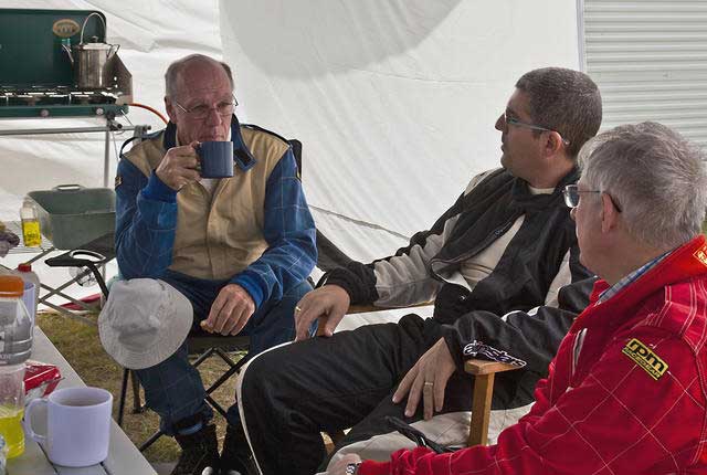 John,-Jason-and-Clive-having-a-cuppa-in-the-Lotus-Hilton
