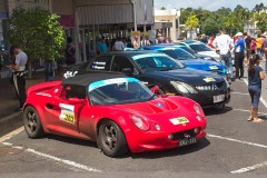 Criss-Elise-at-lunch-in-Innisfail